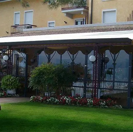 Lugana Parco Al 3* シルミオーネ